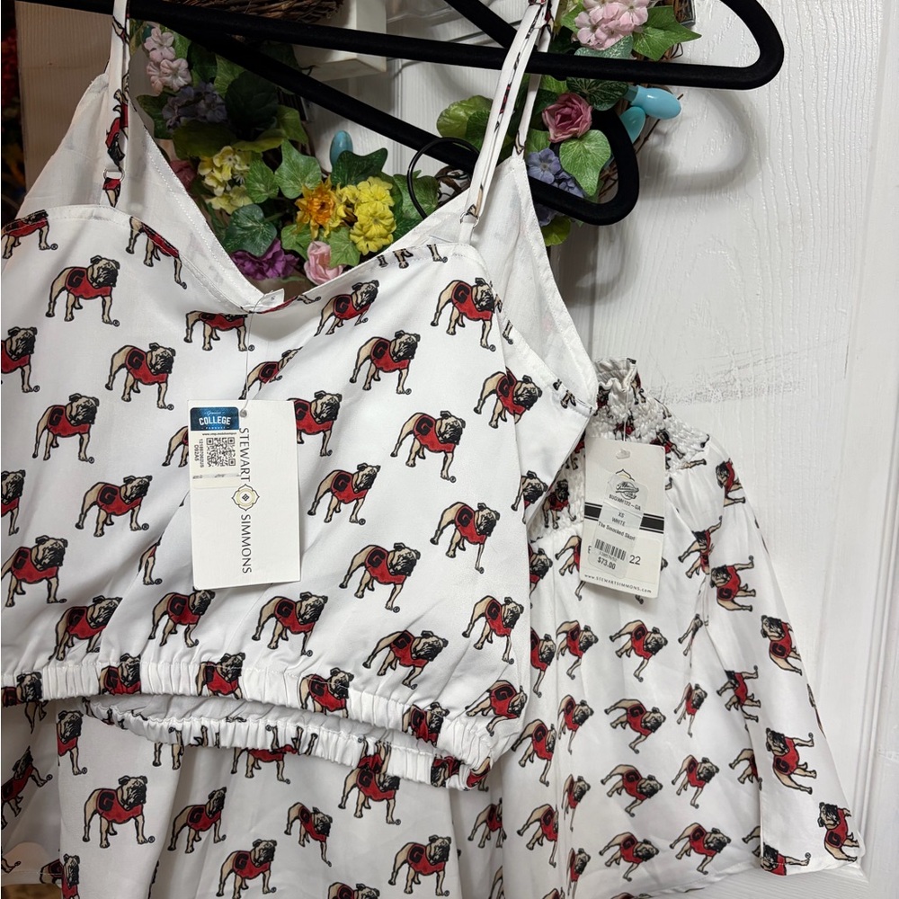 Stylish active set with Bulldog Print
Perfect for Georgia bulldog fans